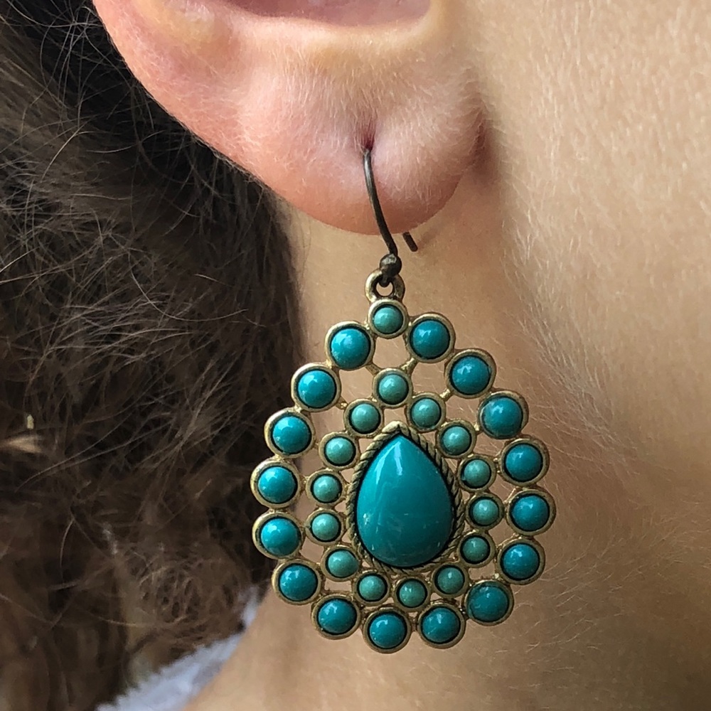 Beautiful turquoise and gold earrings